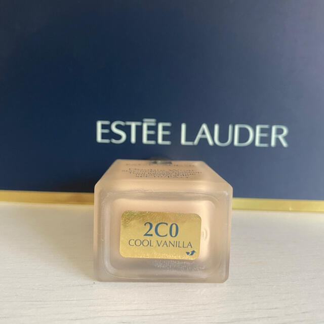 Estee Lauder(エスティローダー)のエスティローダー　リキッドファンデーション　クールバニラ　62 コスメ/美容のベースメイク/化粧品(ファンデーション)の商品写真