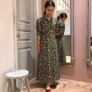 リリーブラウン 花柄ワンピース