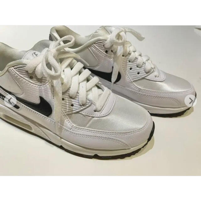 NIKE(ナイキ)のNIKE AIRMAX90 ホワイト　24cm レディースの靴/シューズ(スニーカー)の商品写真