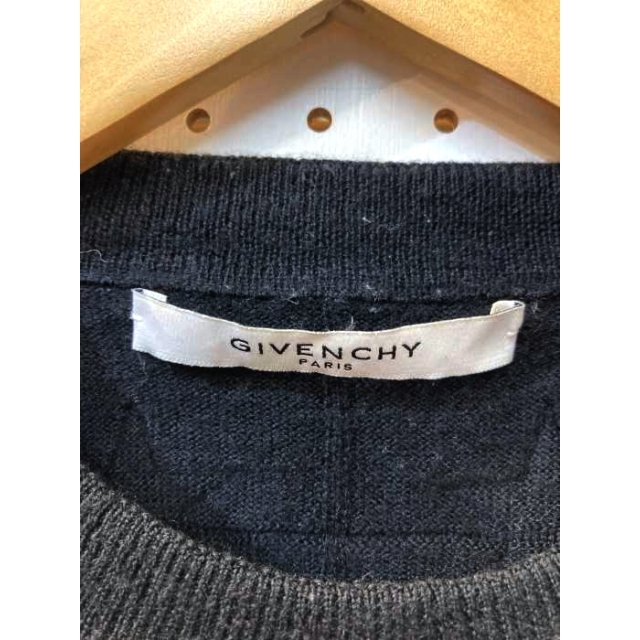 GIVENCHY(ジバンシィ)のGIVENCHY(ジバンシィ) スターパッチニットセーター メンズ トップス メンズのトップス(ニット/セーター)の商品写真