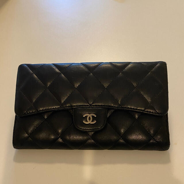 CHANEL(シャネル)の値下げ CHANELシャネル　マトラッセ　ラムスキン　長財布 レディースのファッション小物(財布)の商品写真