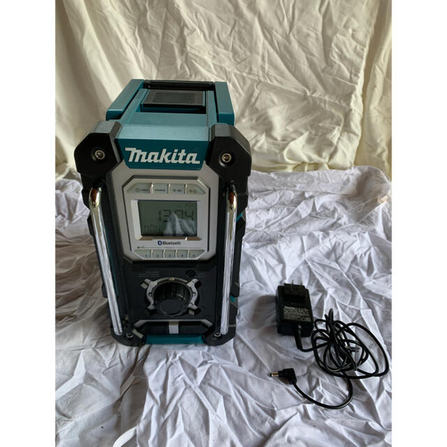 マキタ 充電式ラジオ MR108 【お気に入り】 8160円 www.bluepractice.co.jp