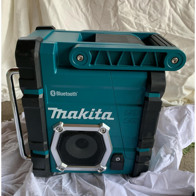 Makita(マキタ)のマキタ　充電式ラジオ　MR108 スマホ/家電/カメラのオーディオ機器(ラジオ)の商品写真