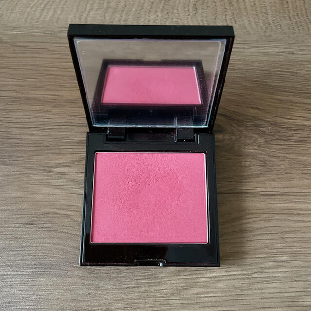 laura mercier(ローラメルシエ)のローラメルシエ  ブラッシュ　03 コスメ/美容のベースメイク/化粧品(チーク)の商品写真