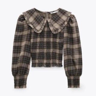 ザラ(ZARA)のzara チェック柄ピーターパン襟トップス(シャツ/ブラウス(長袖/七分))