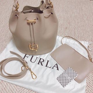 フルラ(Furla)のFURLA ドローストリング ショルダーバッグ コロナS(ショルダーバッグ)