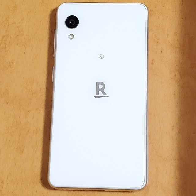 Rakuten(ラクテン)の楽天ミニ　ホワイト スマホ/家電/カメラのスマートフォン/携帯電話(スマートフォン本体)の商品写真