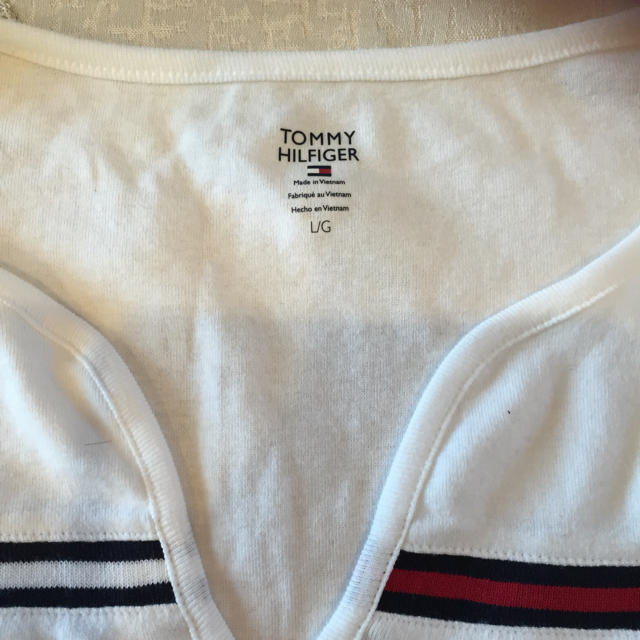 TOMMY HILFIGER(トミーヒルフィガー)の美品 TOMMY HILFIGER カットソー レディースのトップス(Tシャツ(半袖/袖なし))の商品写真