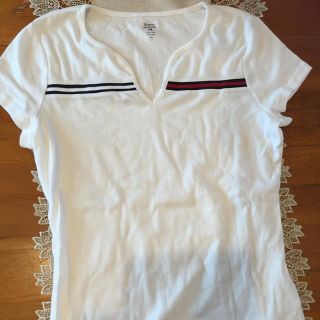 トミーヒルフィガー(TOMMY HILFIGER)の美品 TOMMY HILFIGER カットソー(Tシャツ(半袖/袖なし))