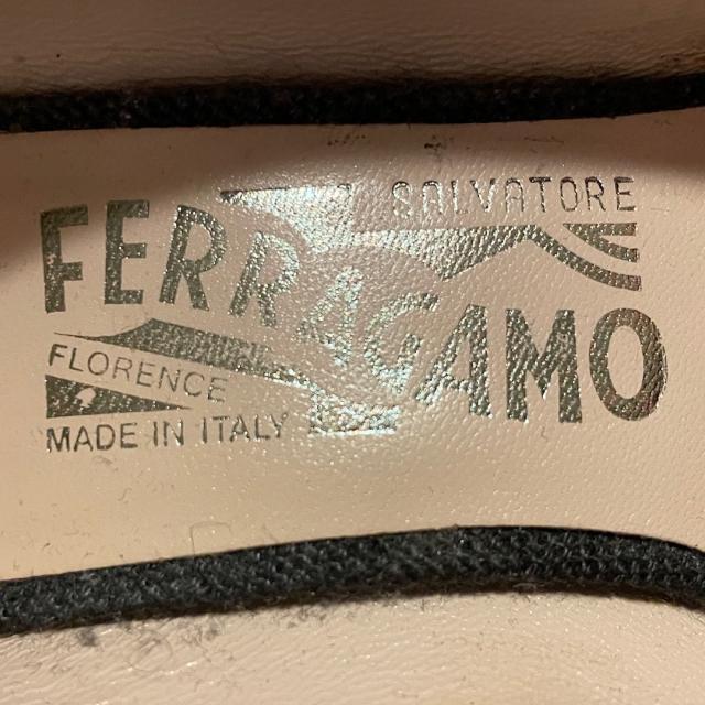 Salvatore Ferragamo(サルヴァトーレフェラガモ)のサルバトーレフェラガモ パンプス 6C - 麻 レディースの靴/シューズ(ハイヒール/パンプス)の商品写真