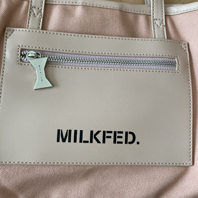 MILKFED.(ミルクフェド)のミルクフェド　トートバック　ピンクベージュ レディースのバッグ(ショルダーバッグ)の商品写真