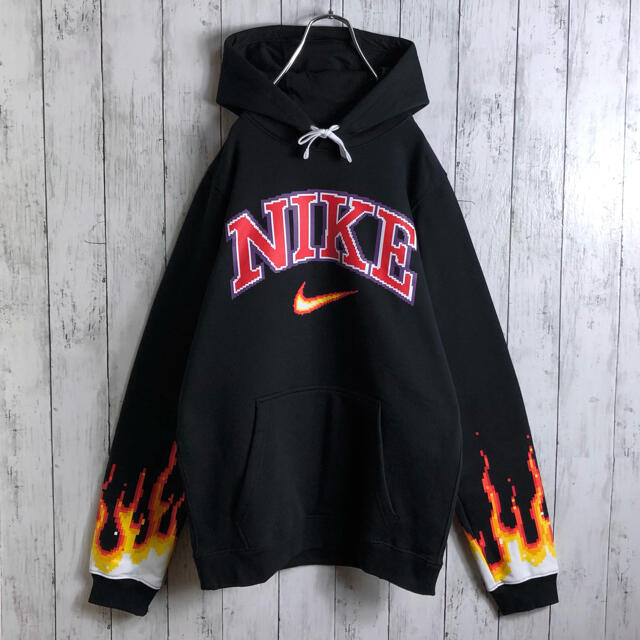 NIKE(ナイキ)の【新品】【USモデル】【両面デザイン】ナイキ ビッグロゴ アーチロゴ パーカー メンズのトップス(パーカー)の商品写真