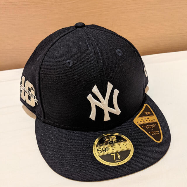 NEW ERA(ニューエラー)のKITH 10周年記念 New Era  Cap 7 5/8 メンズの帽子(キャップ)の商品写真