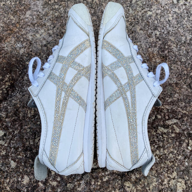 Onitsuka Tiger - オニツカタイガー 白スニーカー 24.0cmの通販 Onitsuka Tiger - オニツカタイガー 白スニーカー 24.0cmの通販