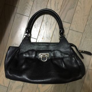 サルヴァトーレフェラガモ(Salvatore Ferragamo)の正規品 フェラガモ ハンドバッグ(ハンドバッグ)