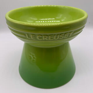 ルクルーゼ(LE CREUSET)のル・クルーゼ　グリーン　コースタルブルー　 2点　ハイスタンド　陶器　犬猫兼用(犬)