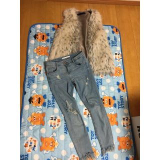 ザラ(ZARA)のZARA ザラ ファーベストフリンジデニム セット コーデ(セット/コーデ)