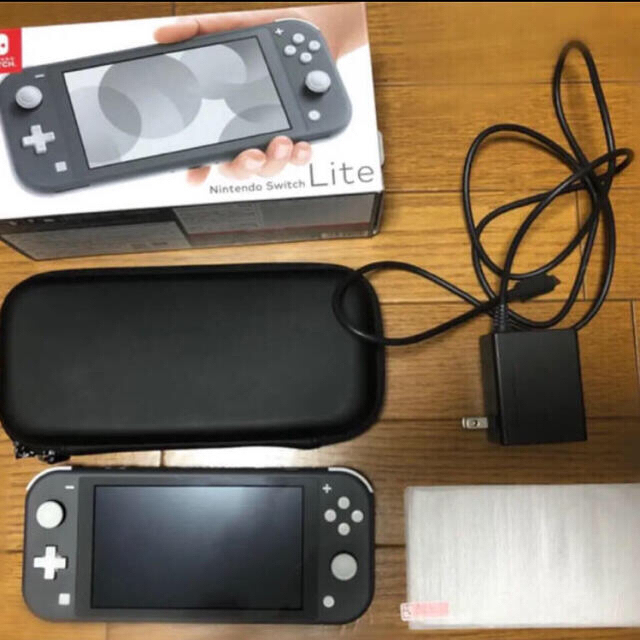 Switch lite グレー　おまけ付き 1