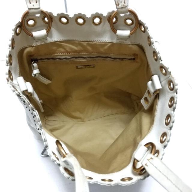 miumiu(ミュウミュウ)のミュウミュウ トートバッグ - 白 レザー レディースのバッグ(トートバッグ)の商品写真