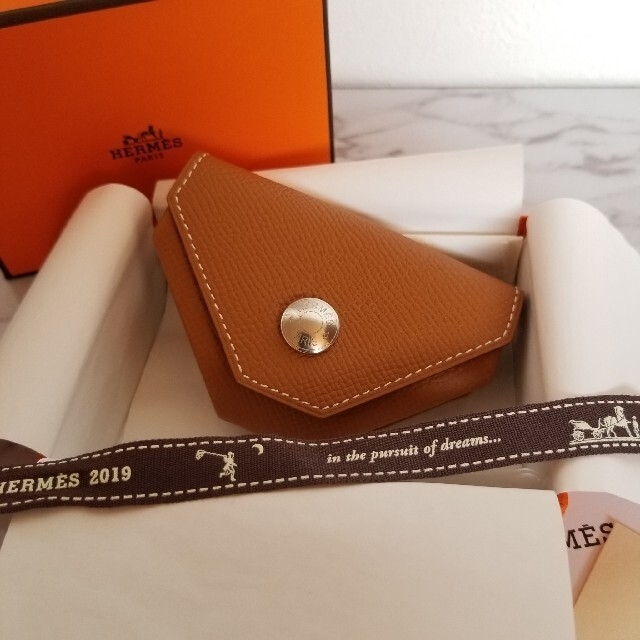 Hermes(エルメス)の新品　HERMES エルメス　ルヴァンキャトル レディースのファッション小物(コインケース)の商品写真