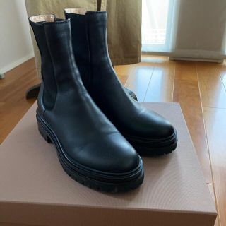 アパルトモンドゥーズィエムクラス(L'Appartement DEUXIEME CLASSE)の【GIANVITO ROSSI/ジャンヴィト ロッシ】サイドゴアブーツ  38(ブーツ)