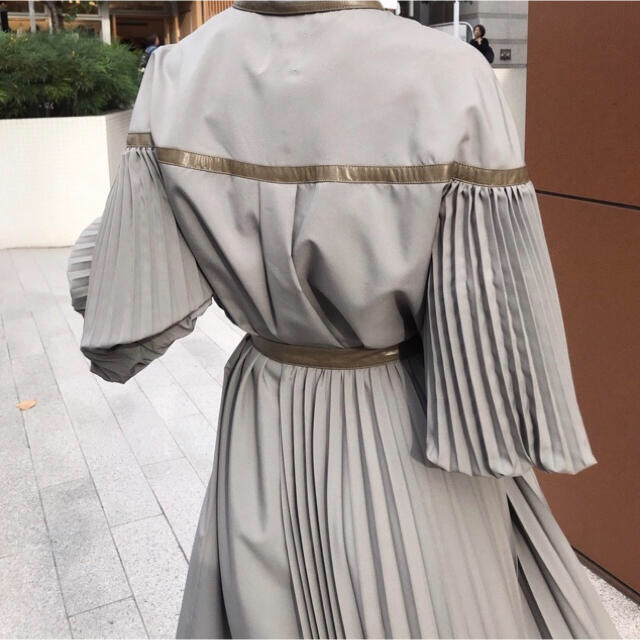 Ameri VINTAGE(アメリヴィンテージ)のameri vintage/PLEATS BELT LAYERED DRESS レディースのワンピース(ロングワンピース/マキシワンピース)の商品写真