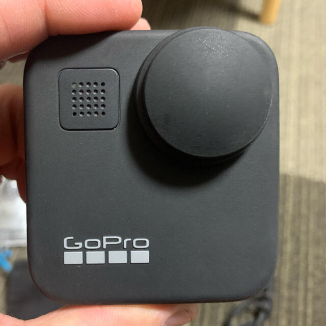 GoPro(ゴープロ)のGoPro MAX サンディスク　Micro SD 64GB セット スマホ/家電/カメラのスマートフォン/携帯電話(その他)の商品写真