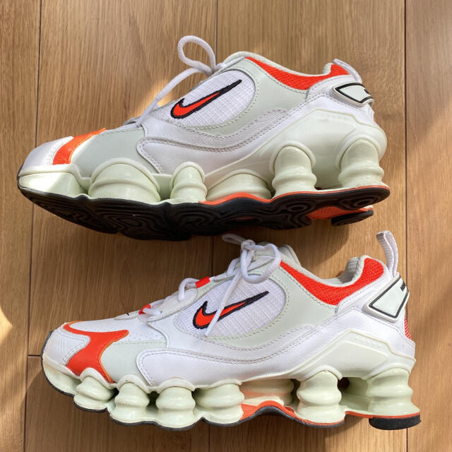 BEAUTY&YOUTH UNITED ARROWS(ビューティアンドユースユナイテッドアローズ)のNIKE SHOX 23cm レディースの靴/シューズ(スニーカー)の商品写真