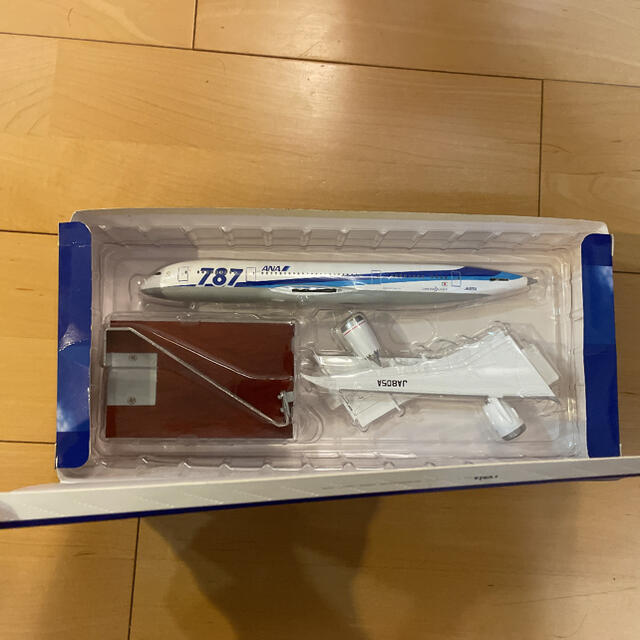ANA(全日本空輸) - Boeing 787-8 プラモデル 1:200の通販 by のり's