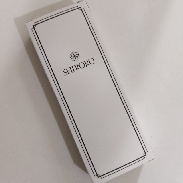 SHIRORU 　シロル　薬用ホワイトニングゲル　新品　未使用 コスメ/美容のスキンケア/基礎化粧品(オールインワン化粧品)の商品写真