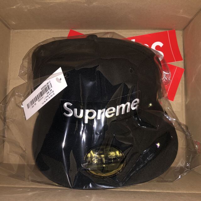 Supreme(シュプリーム)のNo Comp Box Logo New Era メンズの帽子(キャップ)の商品写真