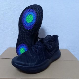 NIKE カイリー ロー 26、5cm