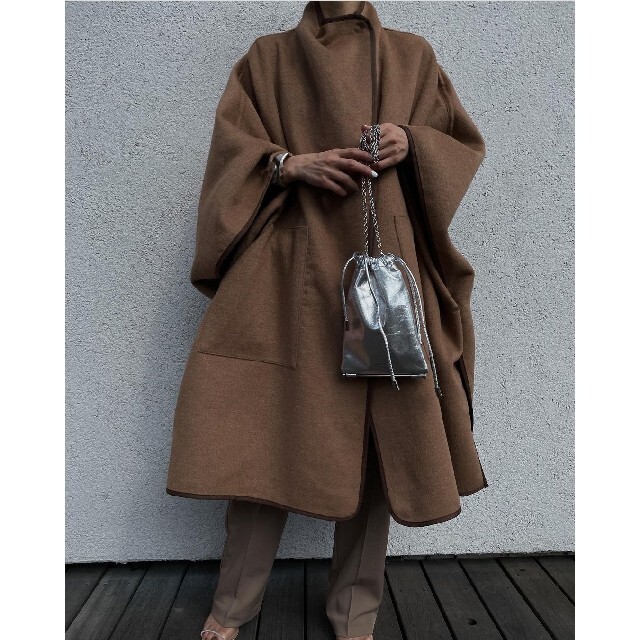ameri REVERSIBLE COLOR PONCHO COAT ameri REVERSIBLE COLOR PONCHO COAT
