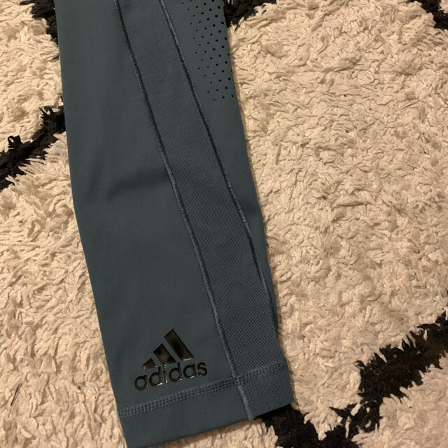 adidas(アディダス)のadidas レギンス　ウェア レディースのレッグウェア(レギンス/スパッツ)の商品写真