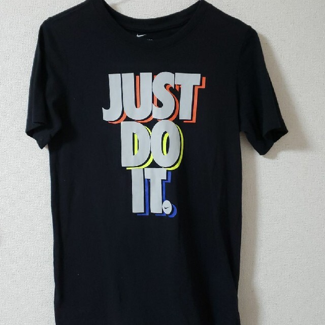 NIKE(ナイキ)のNIKEジュニアTシャツ キッズ/ベビー/マタニティのキッズ服男の子用(90cm~)(Tシャツ/カットソー)の商品写真