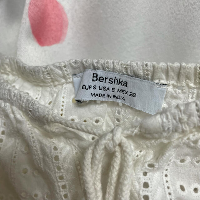 Bershka(ベルシュカ)のBershka 半袖 レディースのトップス(Tシャツ(半袖/袖なし))の商品写真