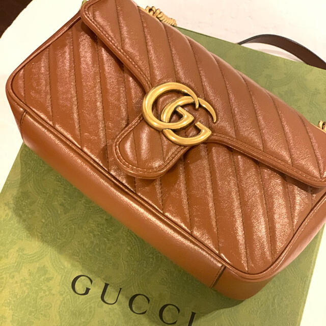 Gucci(グッチ)のGUCCIバック　正規品　レアカラー　キャメルブラウン　美品　半額以下　 レディースのバッグ(ショルダーバッグ)の商品写真