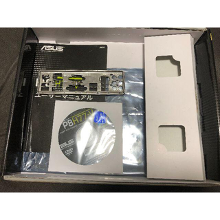 エイスース(ASUS)のP8H-77V 箱無し、IOパネル、マニュアル、ドライバCDのみ(PCパーツ)