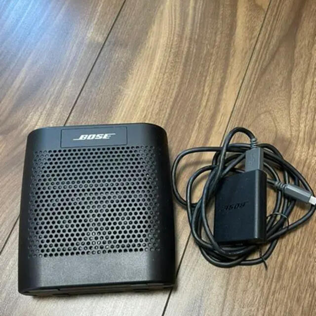 BOSE(ボーズ)のお値下げ！！BOSE SOUNDLINK COLOR BLACK スマホ/家電/カメラのオーディオ機器(スピーカー)の商品写真