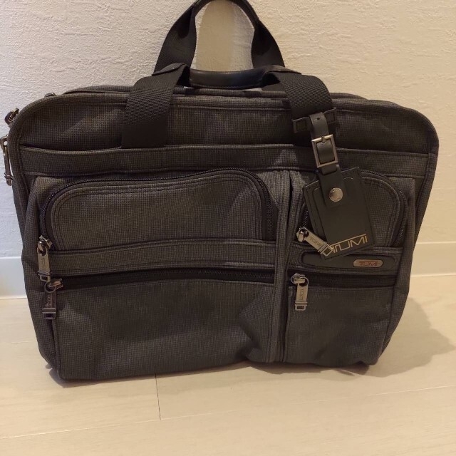 極美品✫ Tumi Alpha2 エクスパンダブル グレー | thelongleash.com