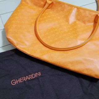 ゲラルディーニ(GHERARDINI)の大幅値下げ！ゲラルディーニ トートバッグ、オレンジ色美品！(トートバッグ)