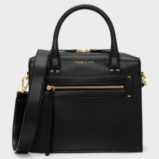 チャールズアンドキース(Charles and Keith)のハンドバッグ ショルダーバッグ シンプル 綺麗 2way 黒 ブラック 正方形(ハンドバッグ)