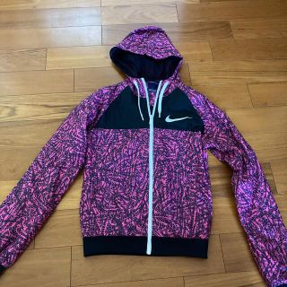 ナイキ(NIKE)の瑠希さま専用●NIKE  ナイロンジャケット　美品(ナイロンジャケット)