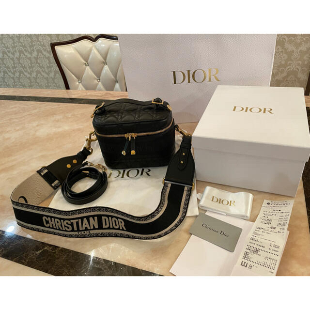 Christian Dior(クリスチャンディオール)の★ kaep→様　専用★DIORTRAVEL スモールヴァニティ レディースのファッション小物(ポーチ)の商品写真