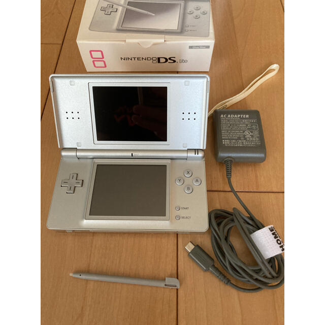 ☆お値下げしました☆ニンテンドーDS Lite グロスシルバー