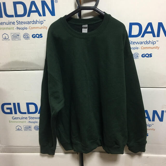 GILDAN(ギルタン)のGILDANギルダンのトレーナー☆フォレストグリーン2XLサイズ★ダークグリーン メンズのトップス(スウェット)の商品写真