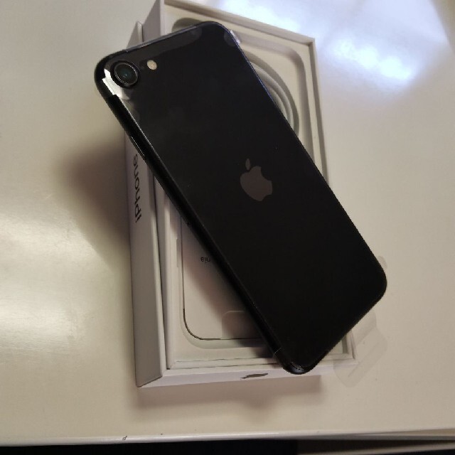 iPhone SE 第2世代 (SE2)ブラック 128GB版 - スマートフォン本体