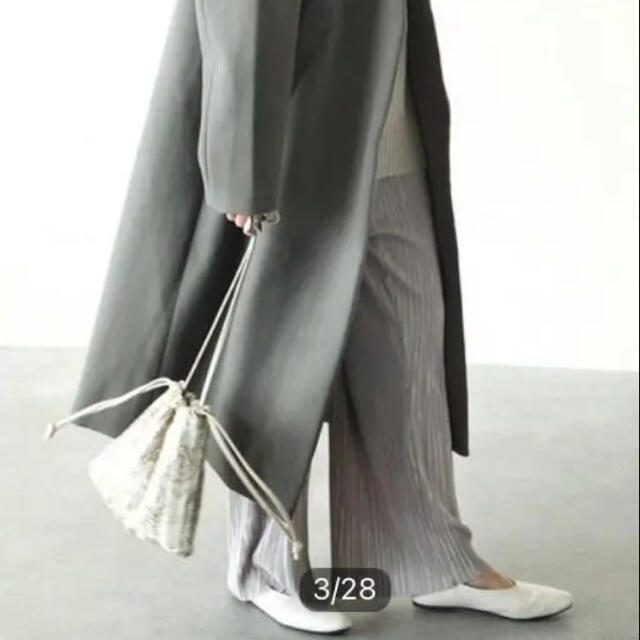 ノーカラーコート ブルーグレイ L  レディースのジャケット/アウター(ロングコート)の商品写真