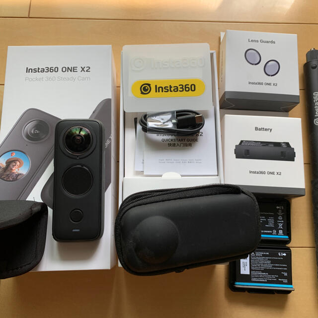 【値下可】超美品・Insta360 ONE X2、純正バッテリー2個、おまけ多数