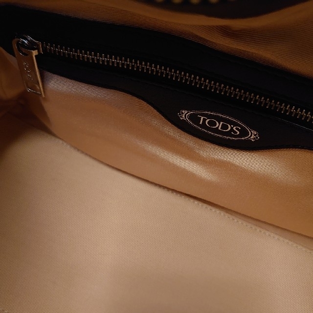TOD'S(トッズ)のTOD'S  Dスタイリング バッグ 一回使用のみ レディースのバッグ(ハンドバッグ)の商品写真